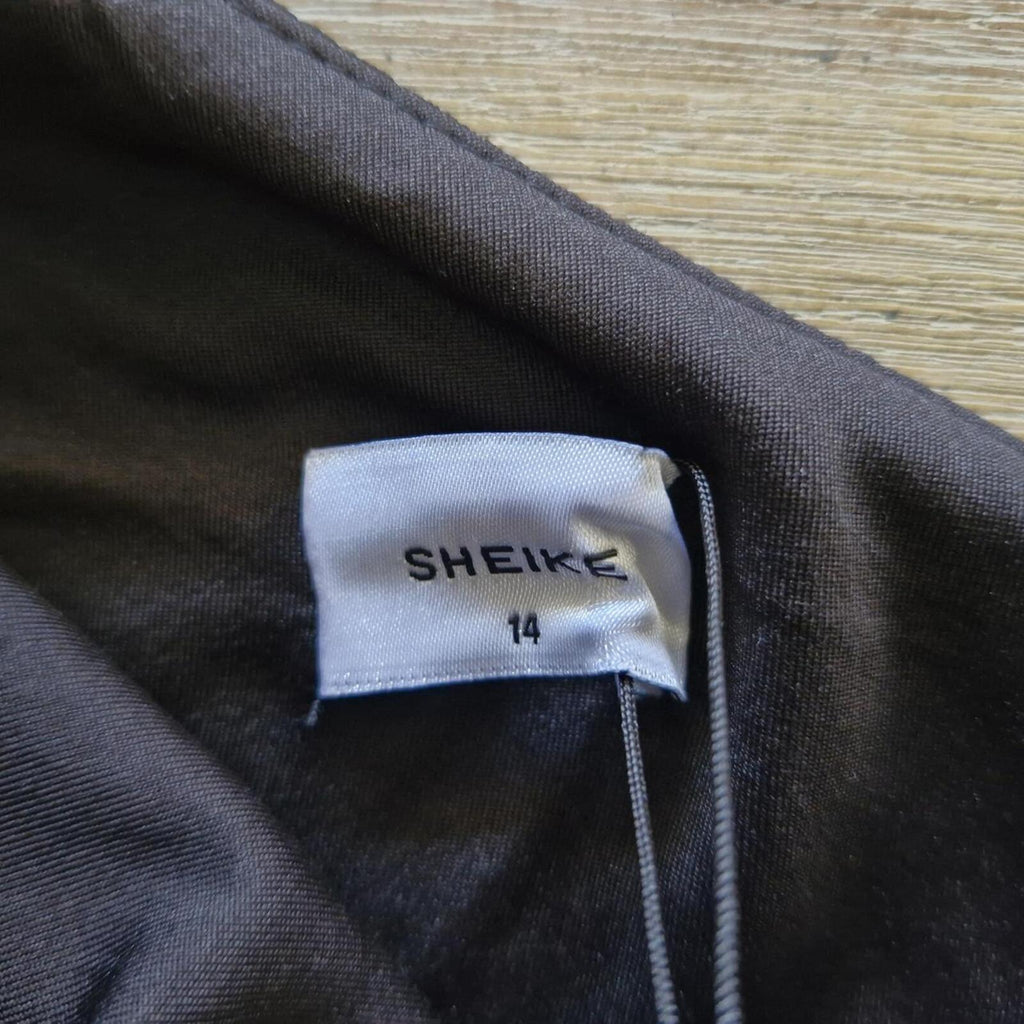 Sheike Unforgettable Top 14 (PLEASE NOTE IM SELLING A BLACK ONE)