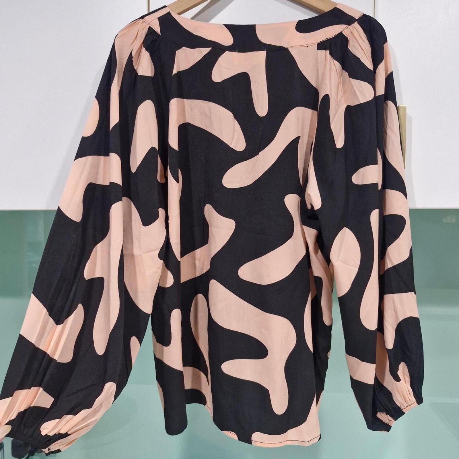 Gingham & Heels pink/black abstract print blouse Size 12