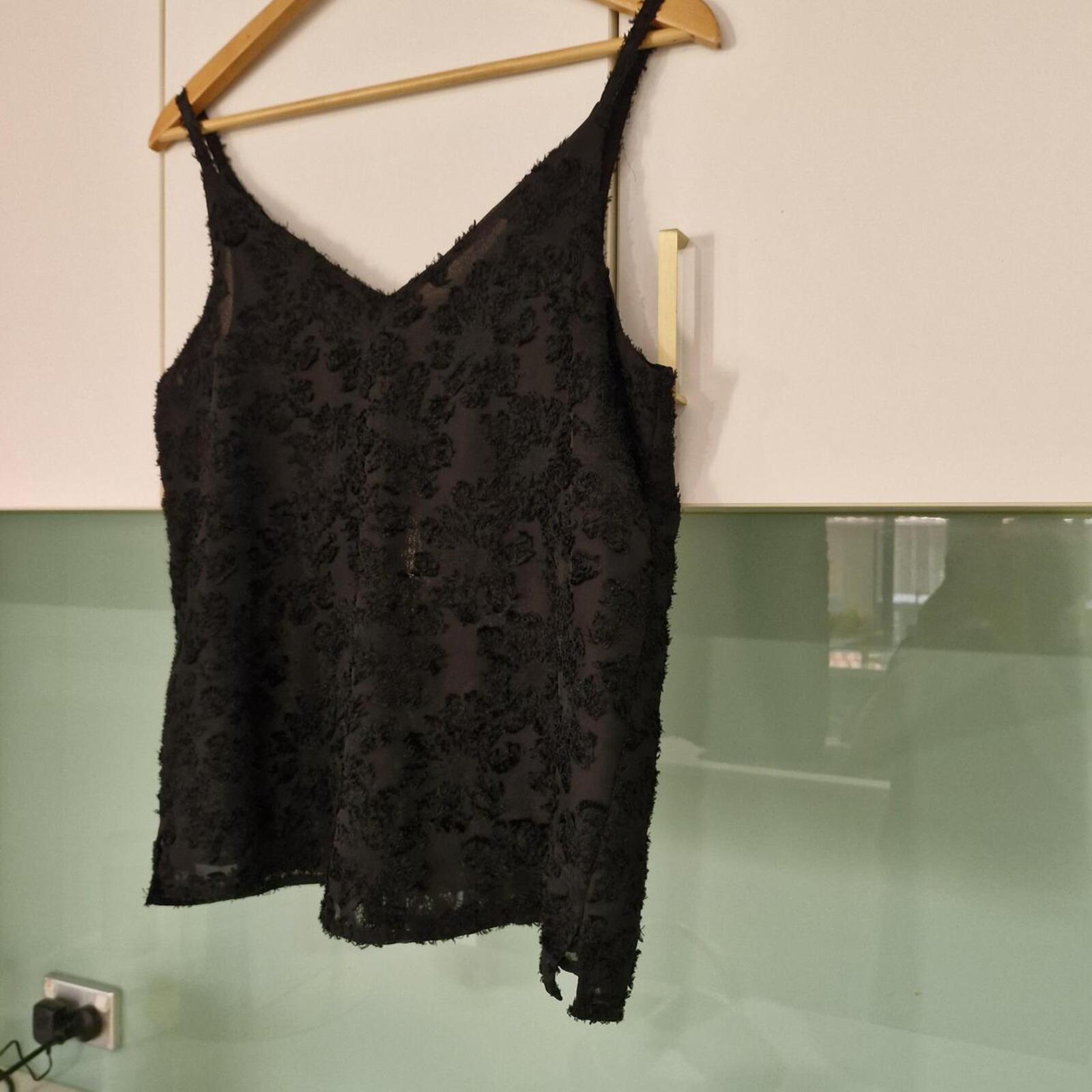 Decjuba Textured Cami