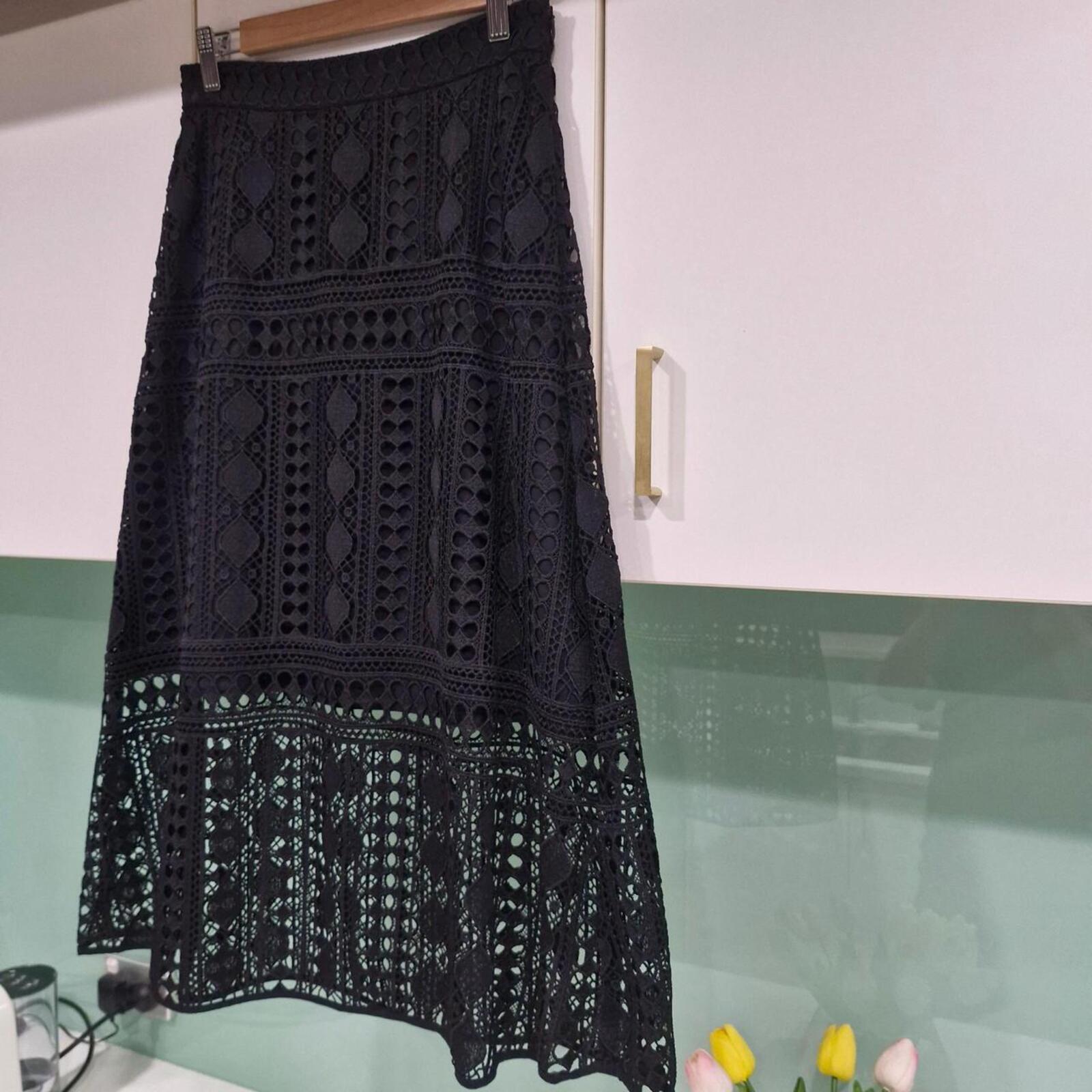 Country Road lace midi skirt