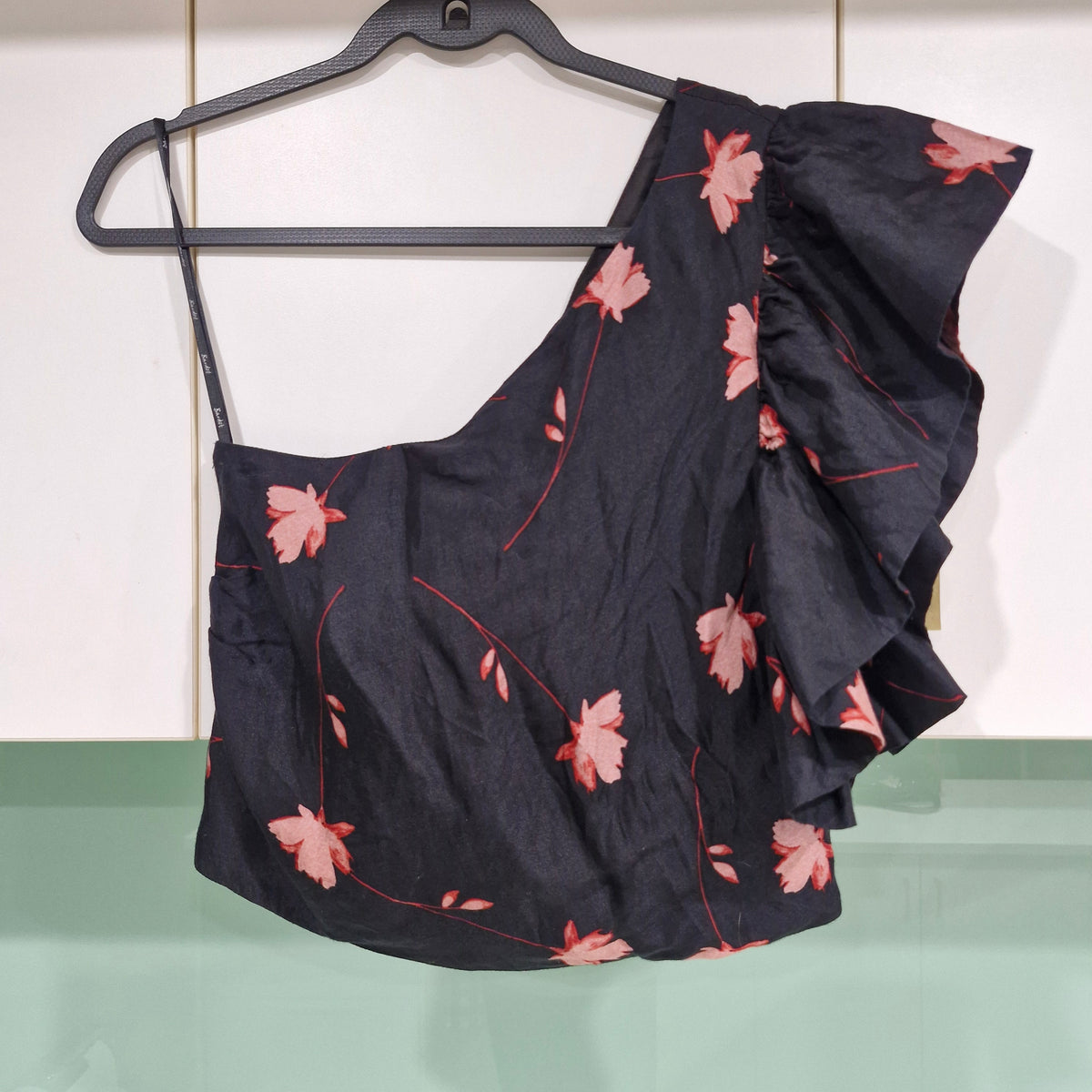 Bardot One Shoulder Floral Crop Top 10