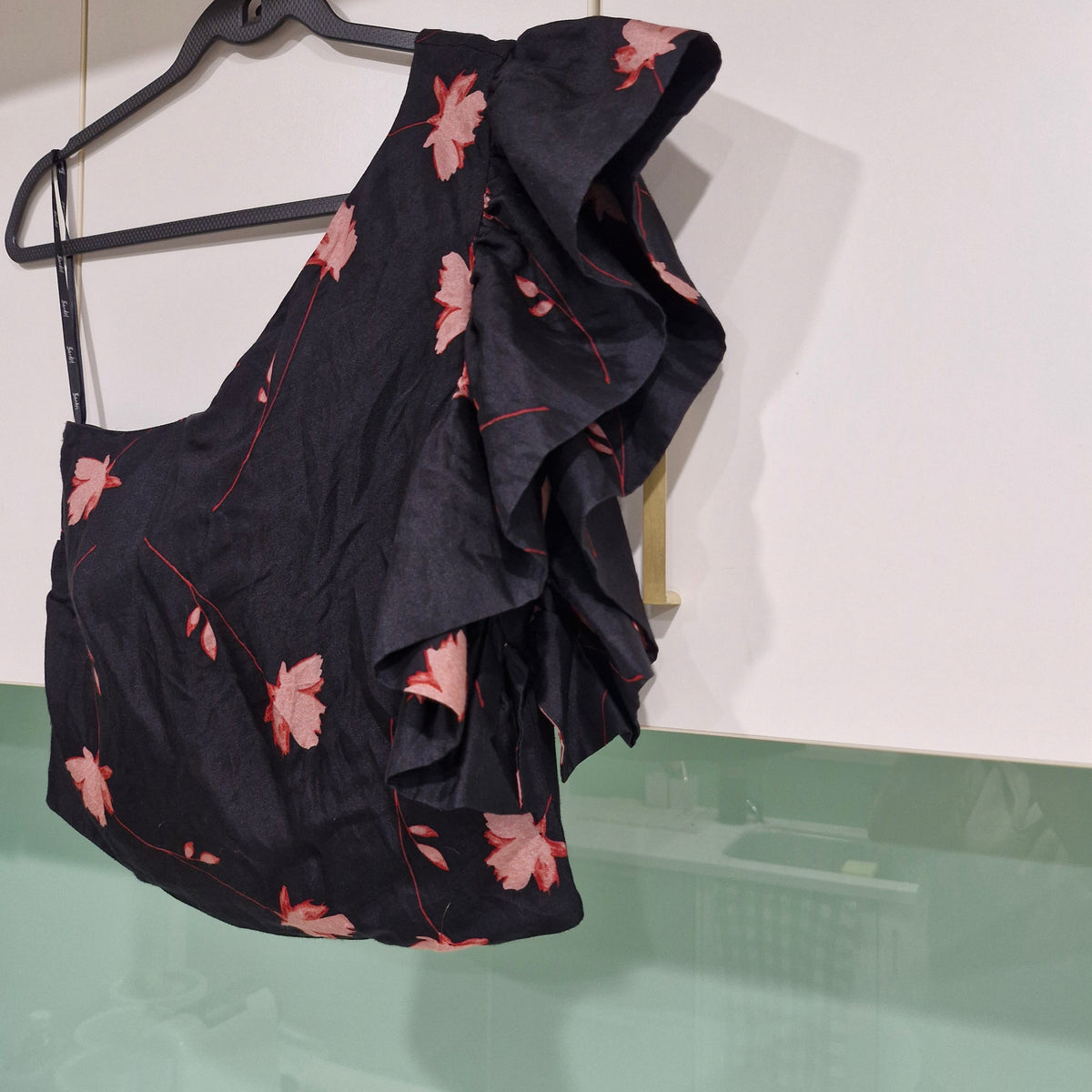 Bardot One Shoulder Floral Crop Top 10