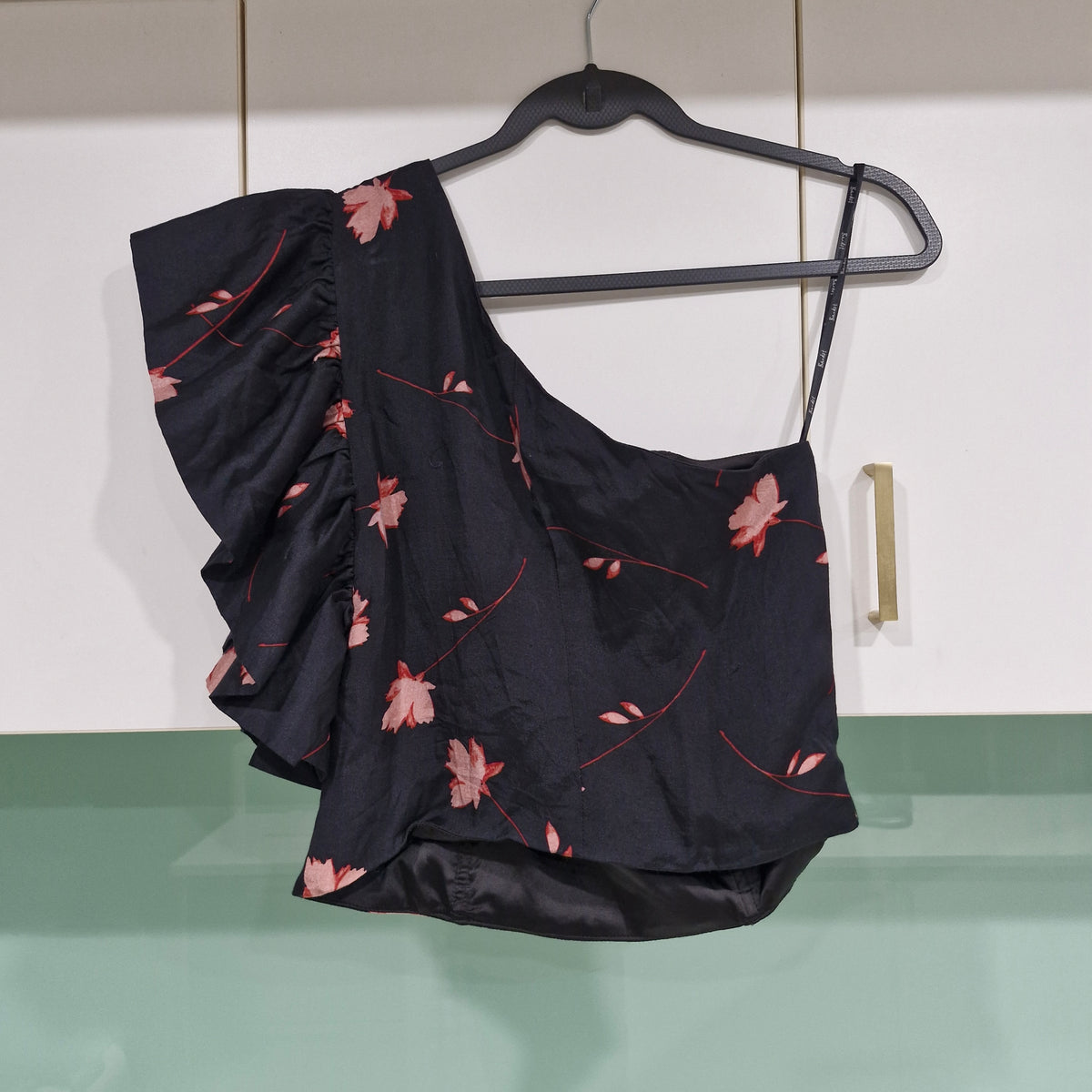 Bardot One Shoulder Floral Crop Top 10