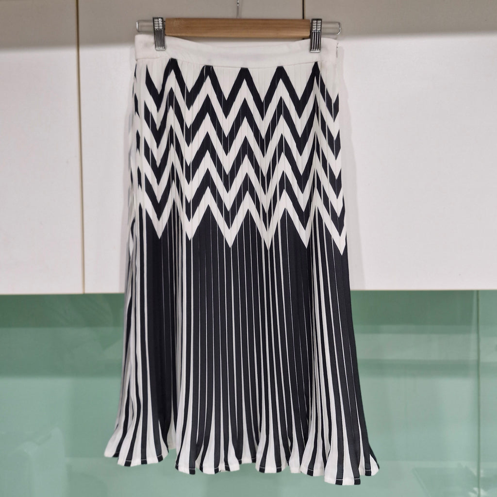 Nasty Gal Chevron Pleated Skirt 10