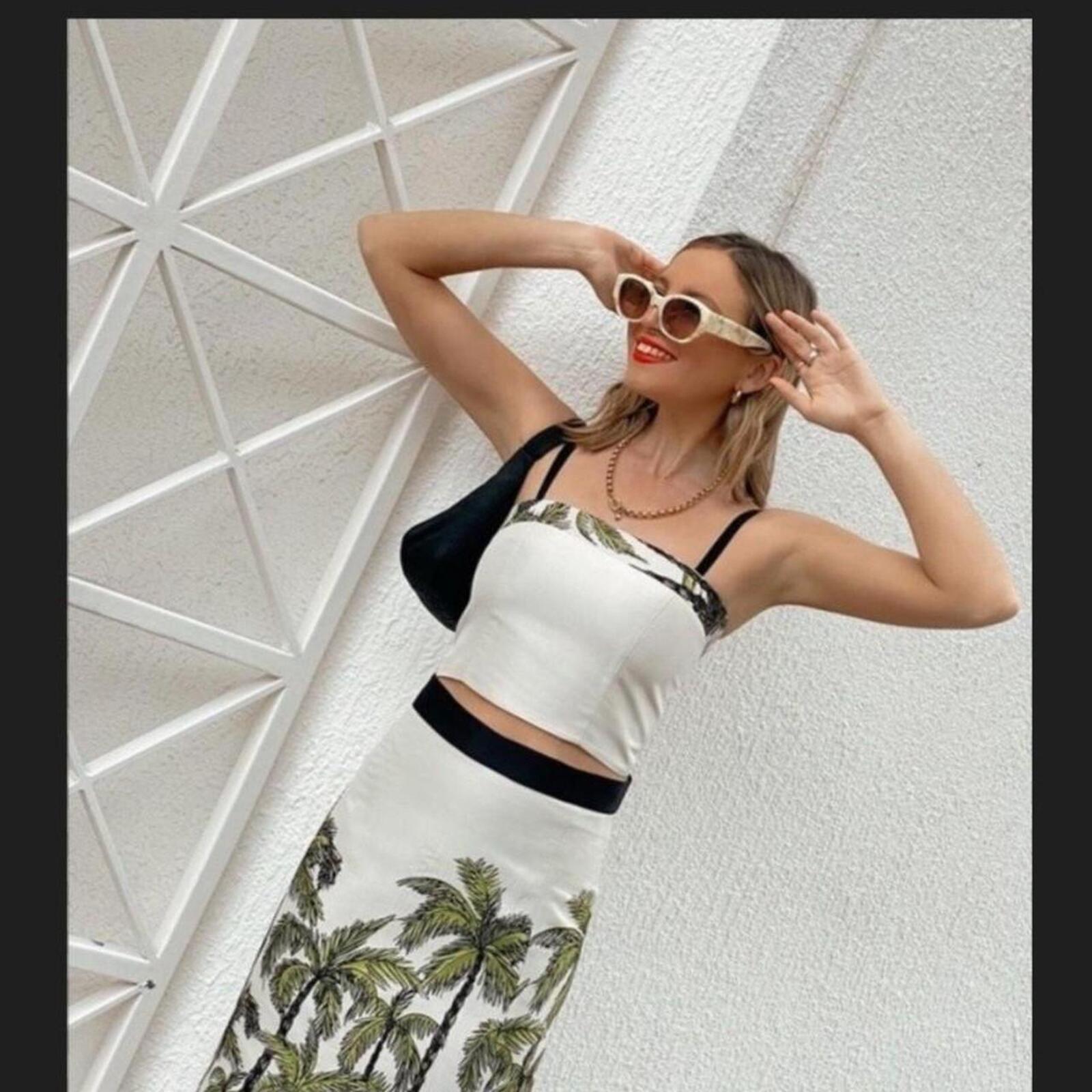 Veronika Maine crop top (ONLY) with black straps