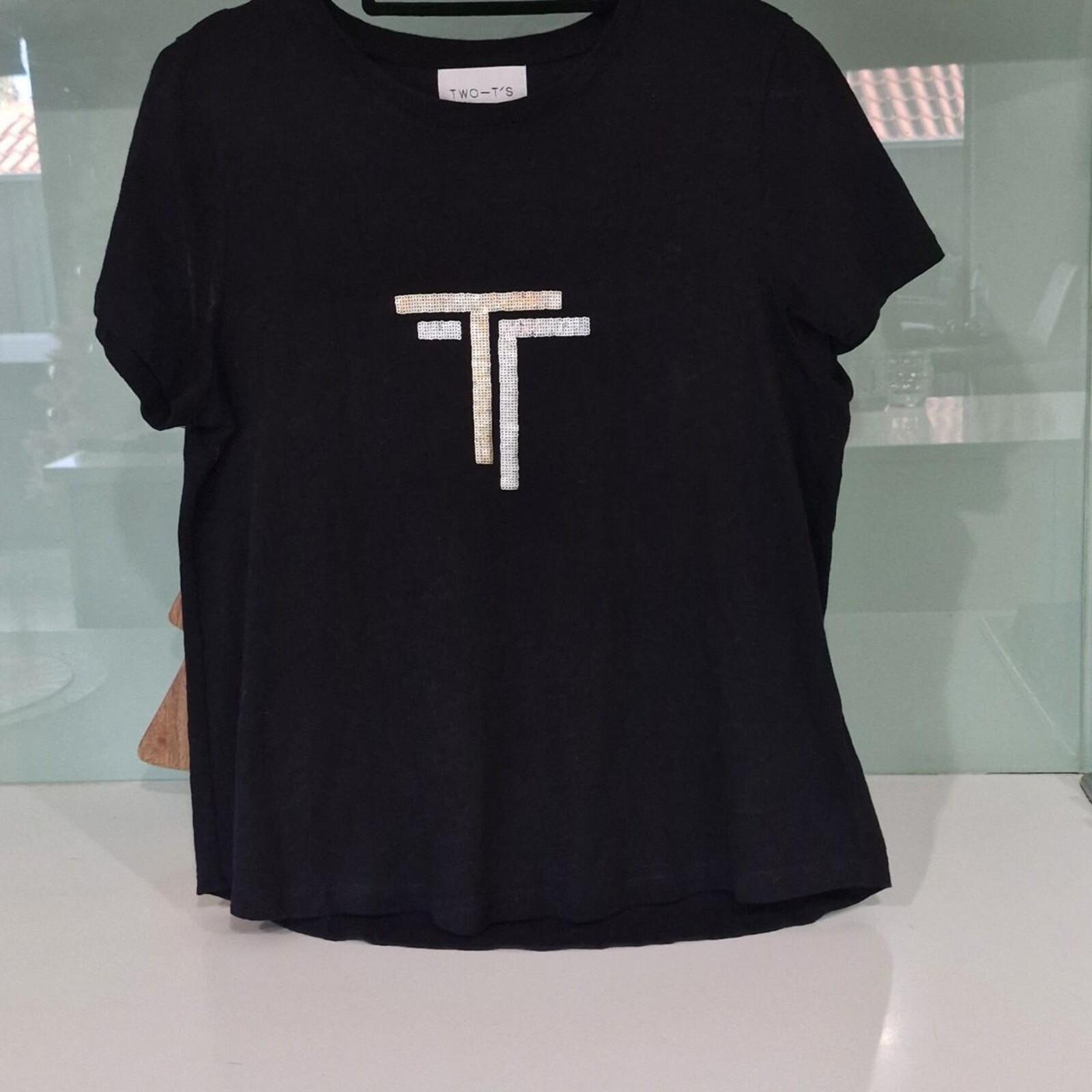 Black Two-T's T-shirt 10