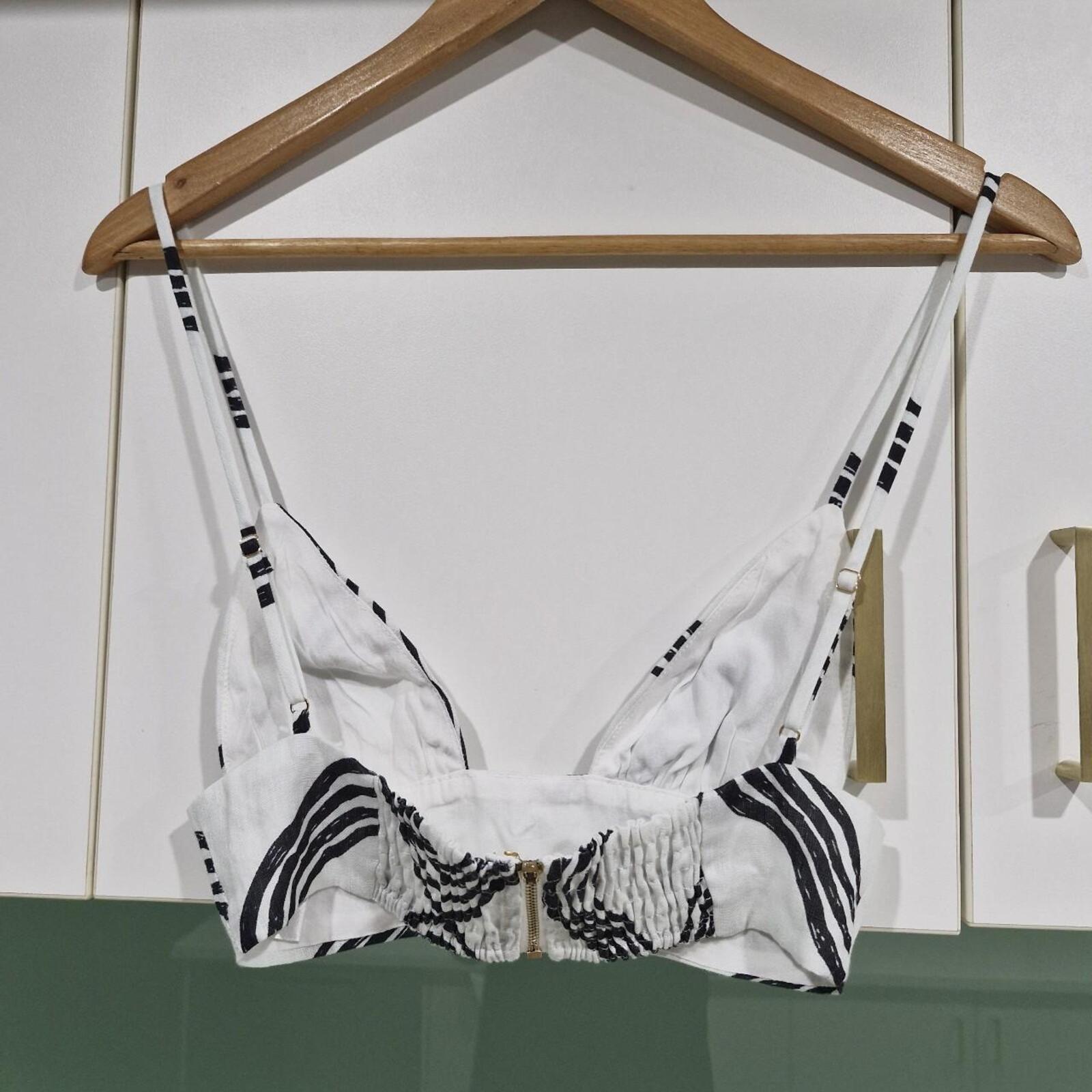 VRG GRL Find Your Tempo Linen Crop Top XXS