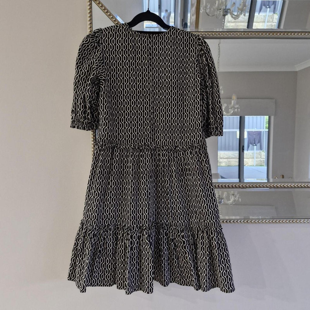 Decjuba Black & White Geometric Ruffle Dress