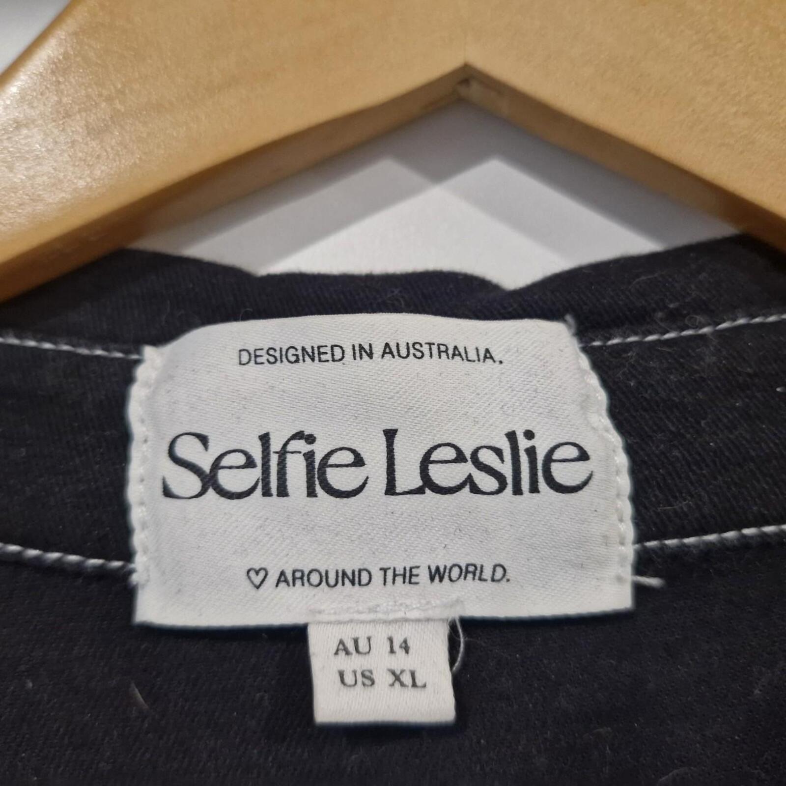 Selfie Leslie Dayton Romper with belt