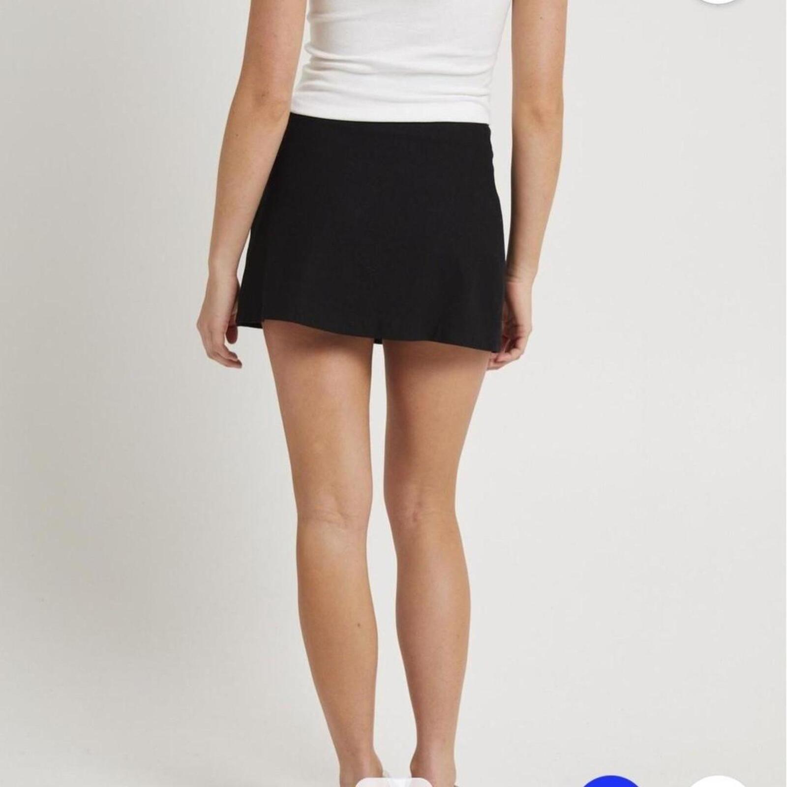 Subtitled Linen Skirt