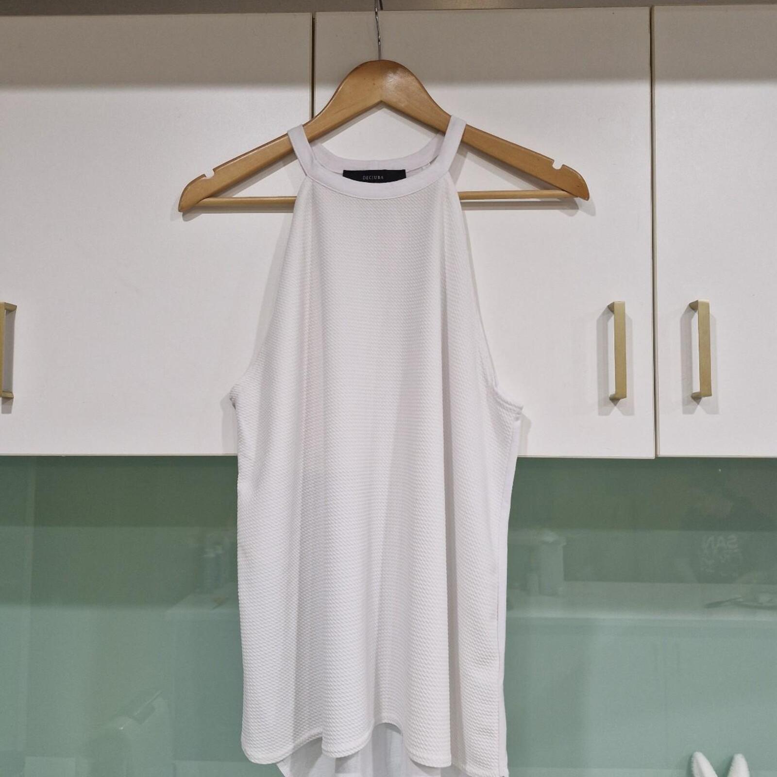 Decjuba Textured Tank