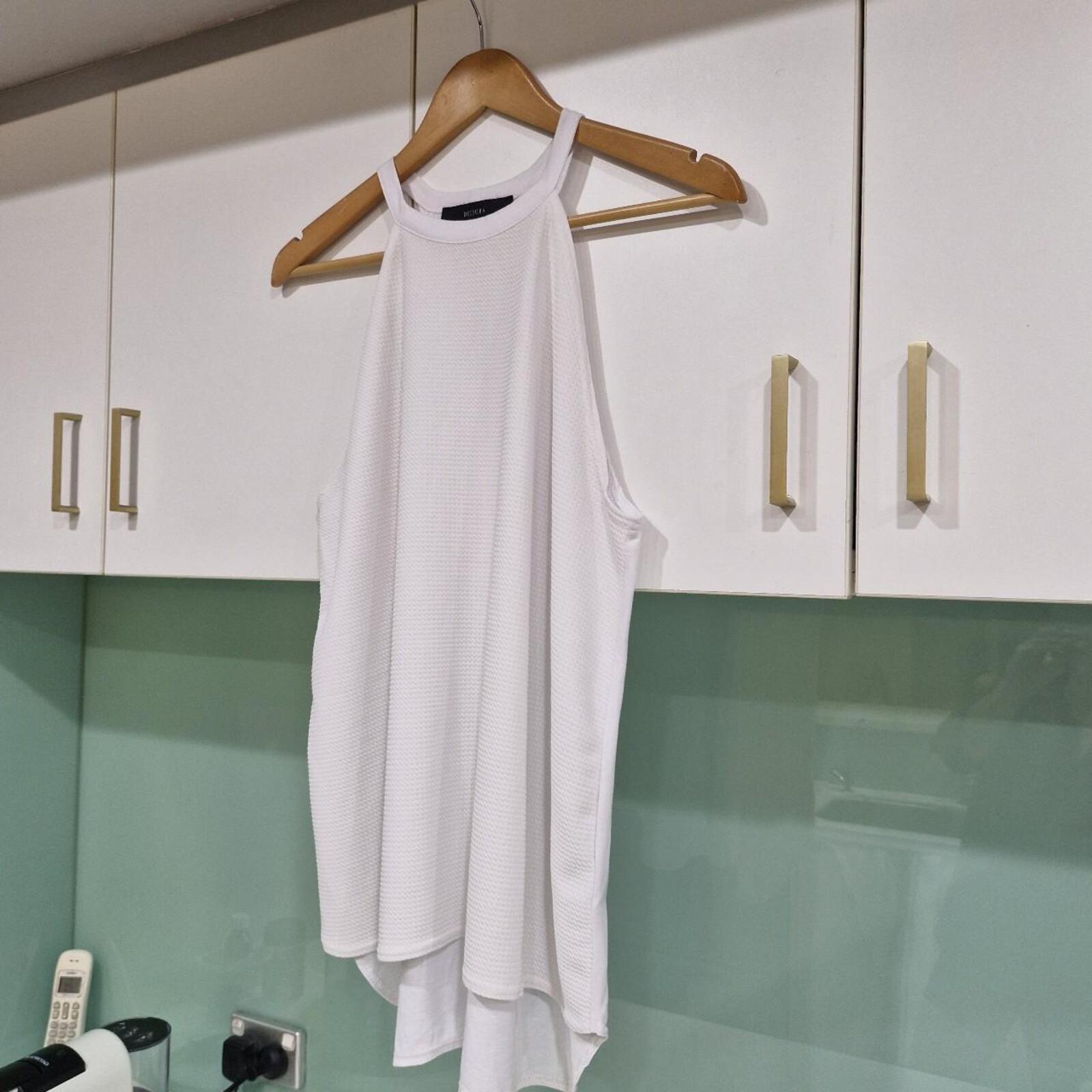 Decjuba Textured Tank