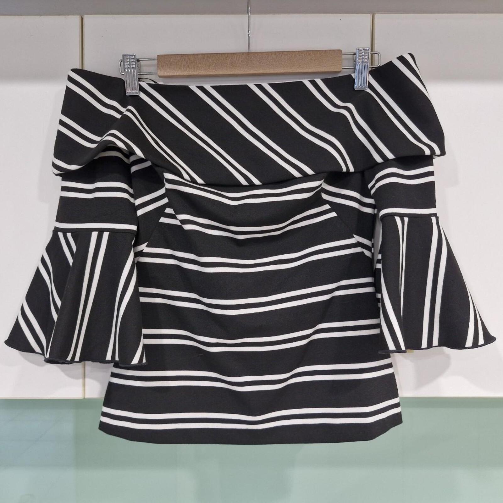 C/CT Off the shoulder black and white striped top 8