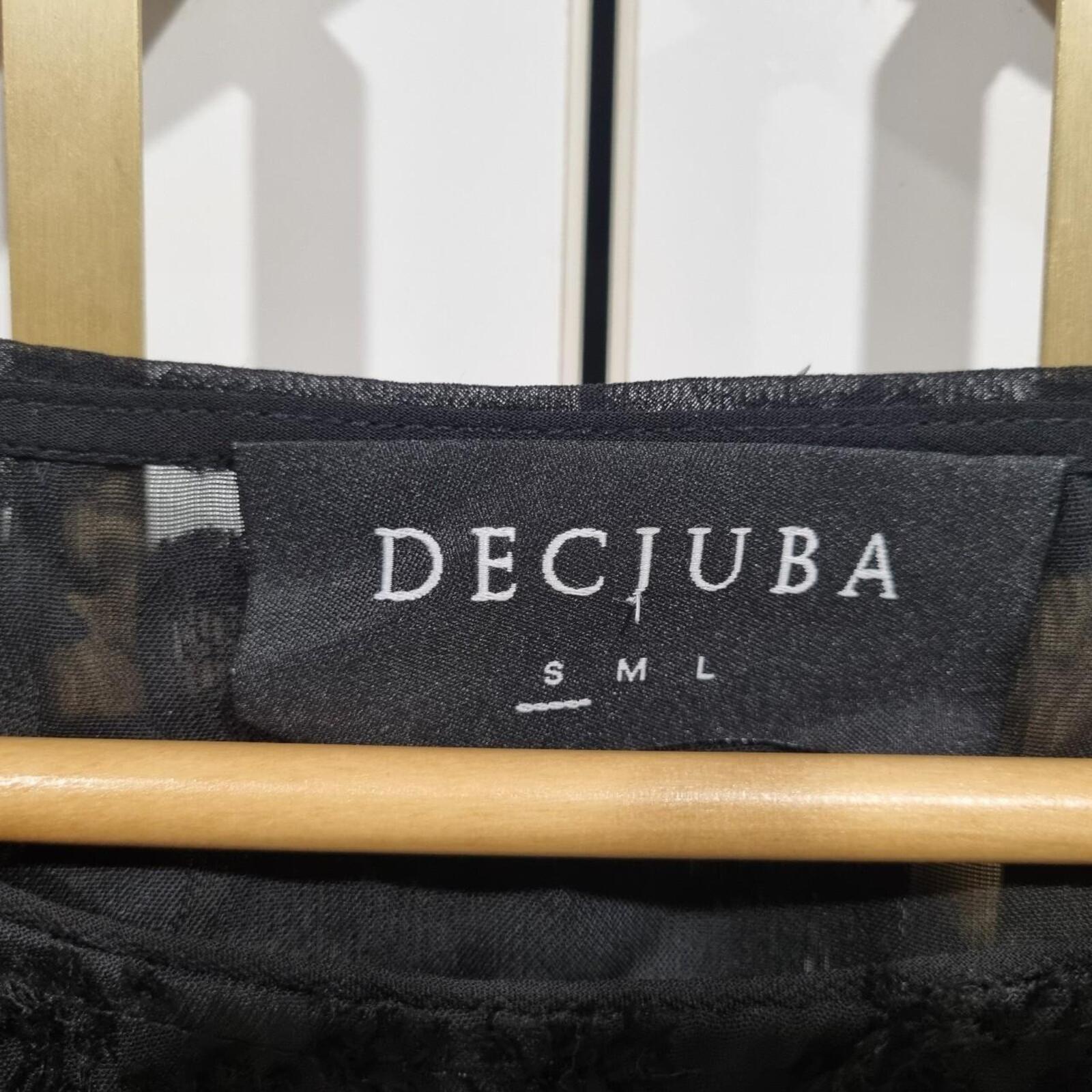 Decjuba Semi Sheer Textured Top S