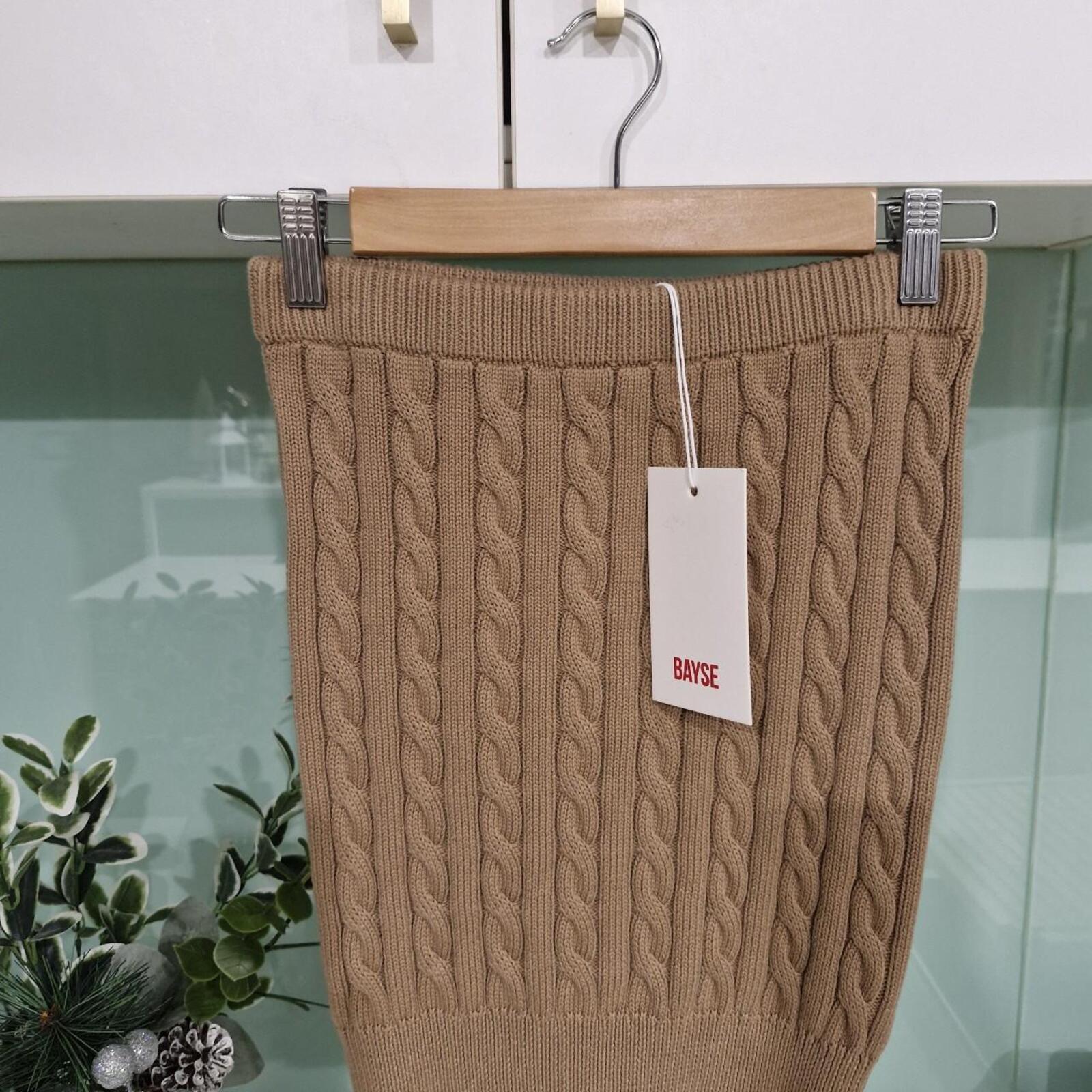 Bayse Bianca Skirt ONLY M/L