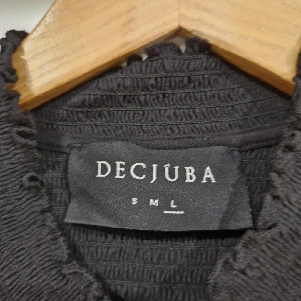 Decjuba Cotton Top With Gold Buttons L