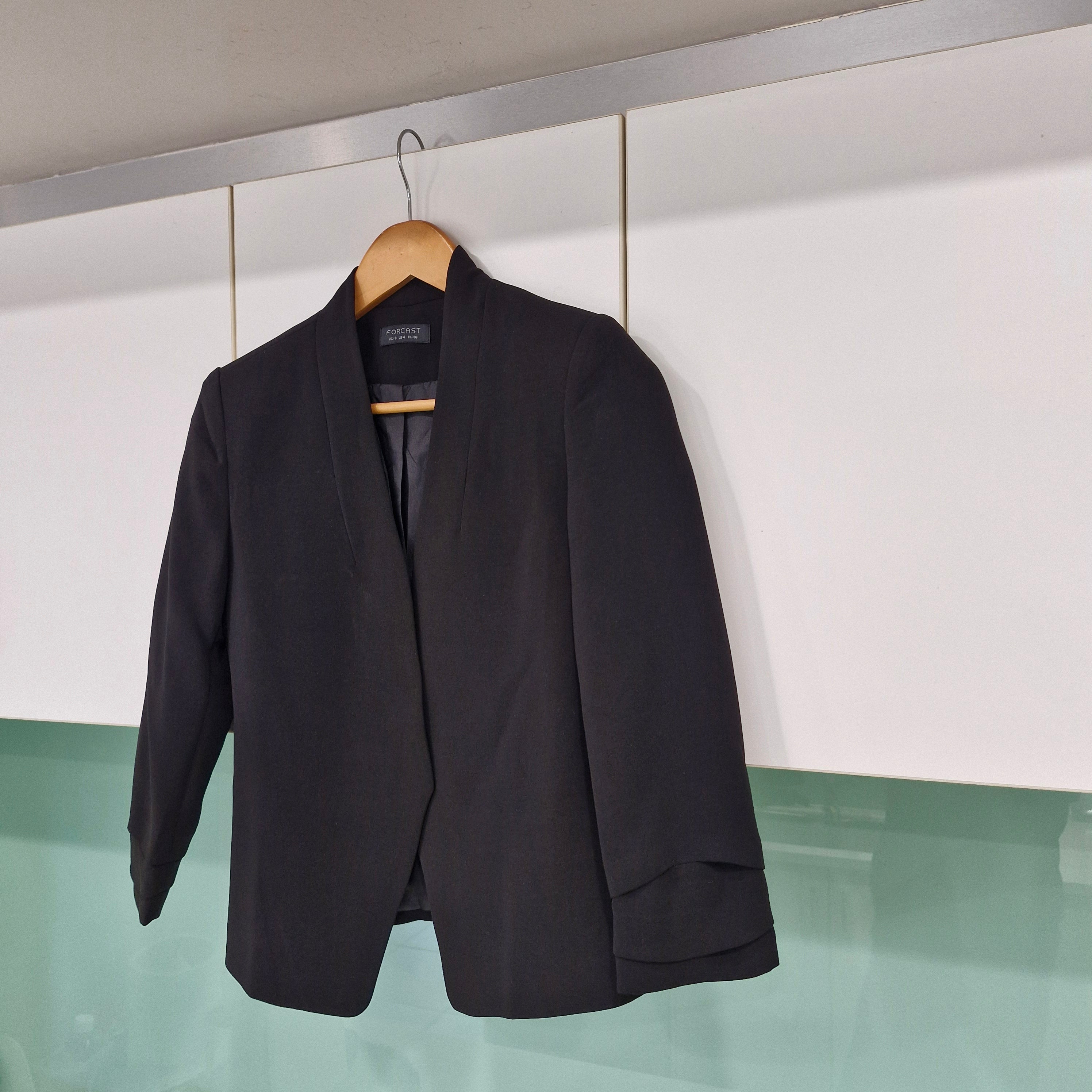 Forcast Crop 3/4 Sleeve Blazer 8