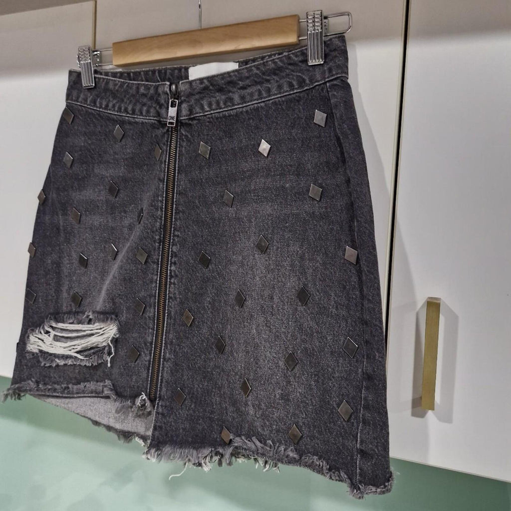 One Teaspoon black denim mini skirt with diamond shape studs and zipper detail 26"