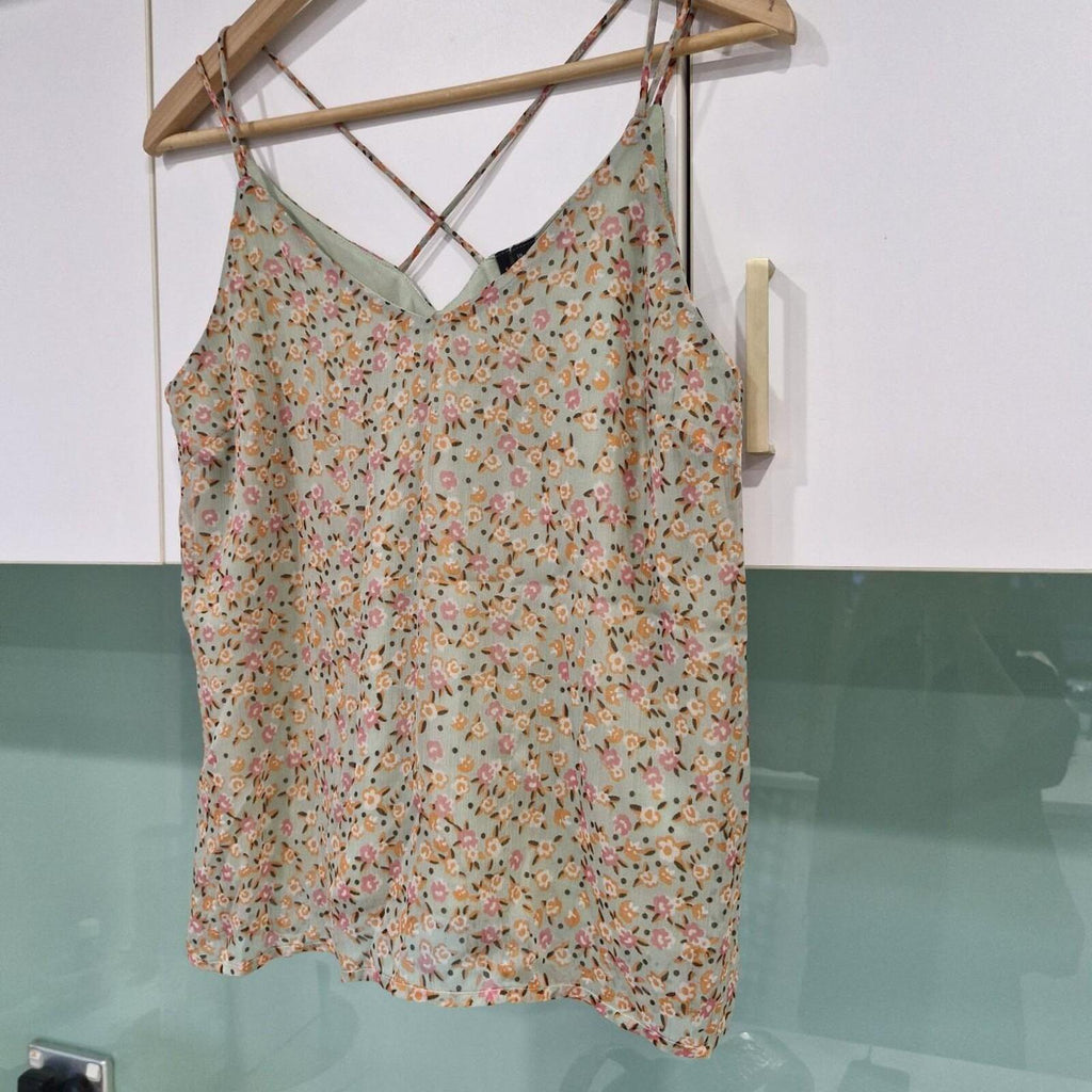 Vero moda kay floral top with adjustable straps