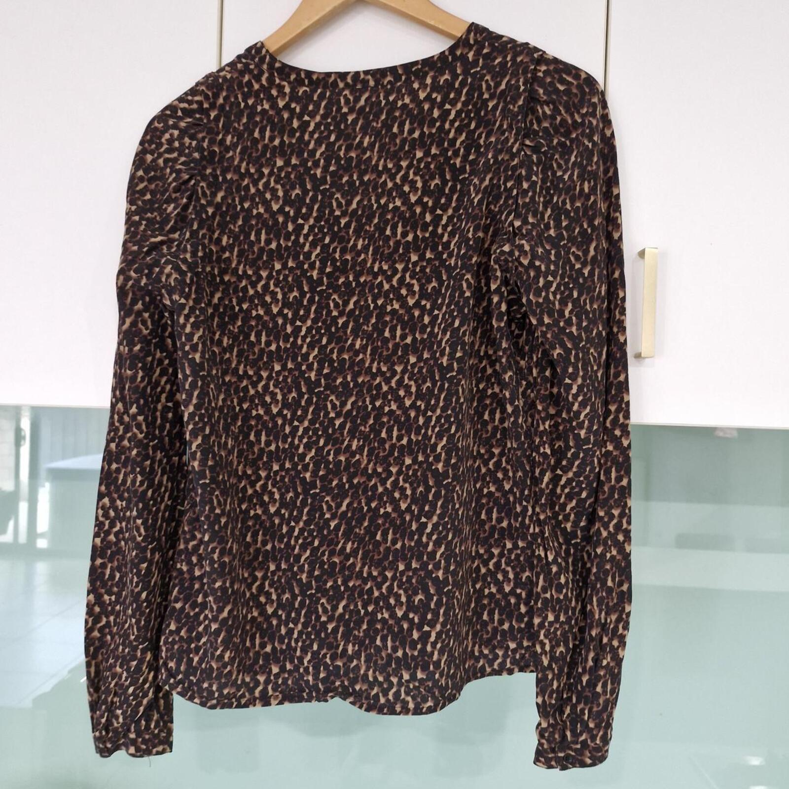 Brown and black Country Road blouse S