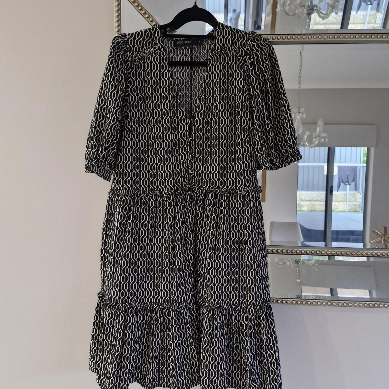 Decjuba Black & White Geometric Ruffle Dress