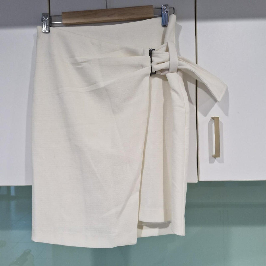 Forcast White midi wrap skirt with a touch of elegance 8