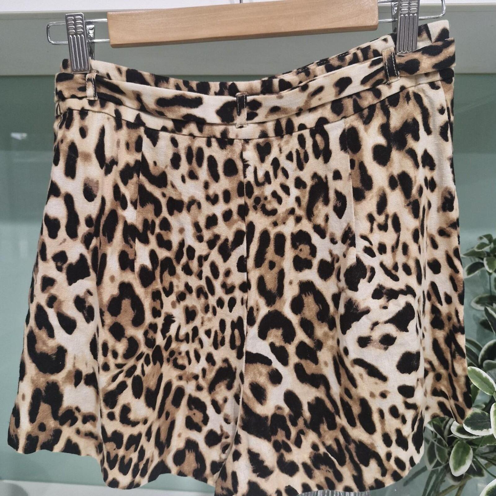 Bardot Linen Blend Leopard Print Shorts With A Belt 10