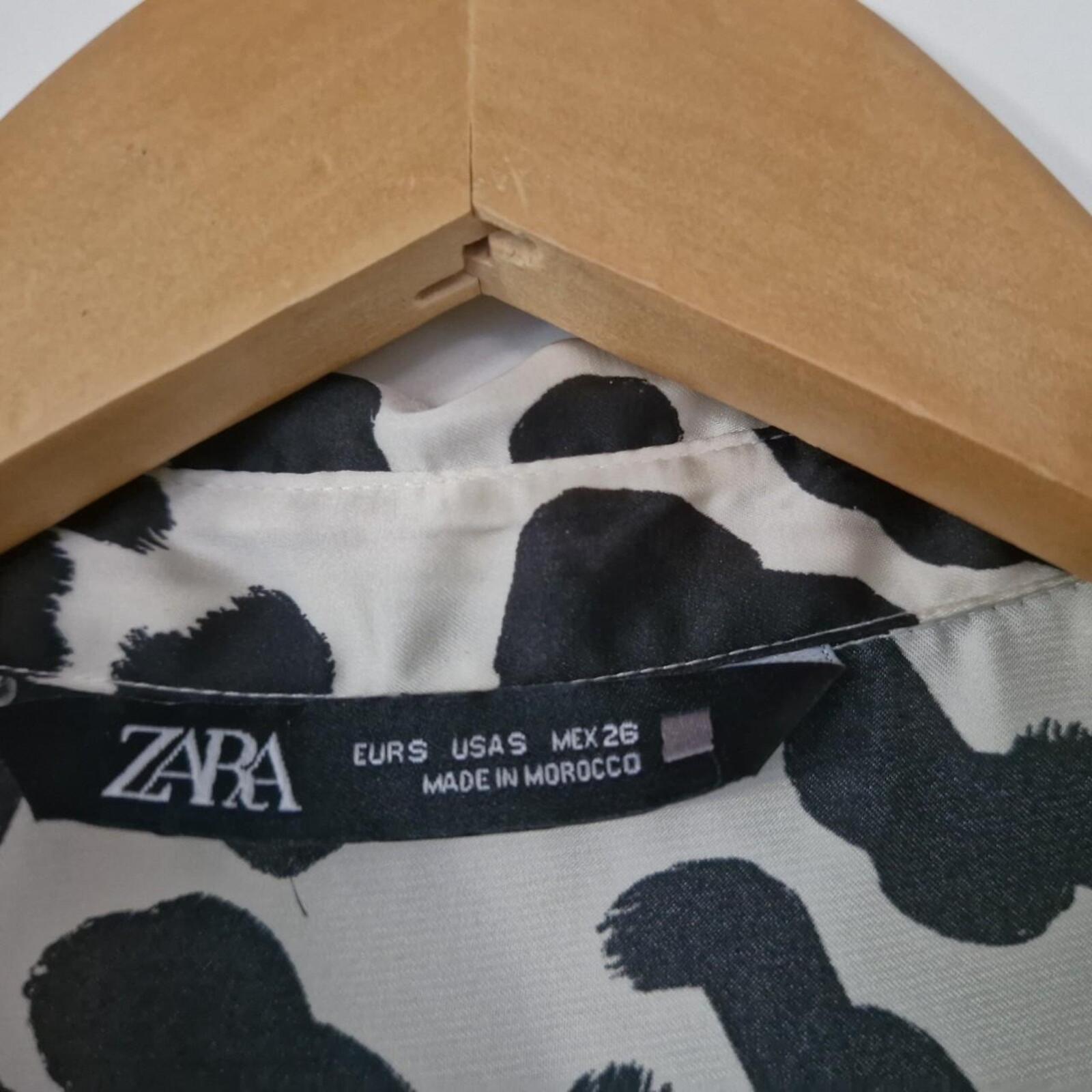 Zara black & white leopard print shirt S