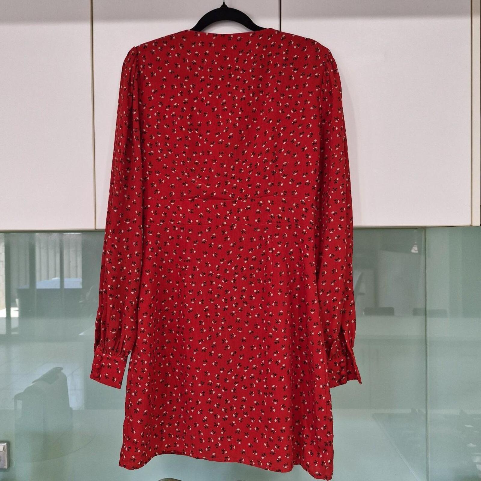 Savel Red mini dress with white floral print and long sleeves 8