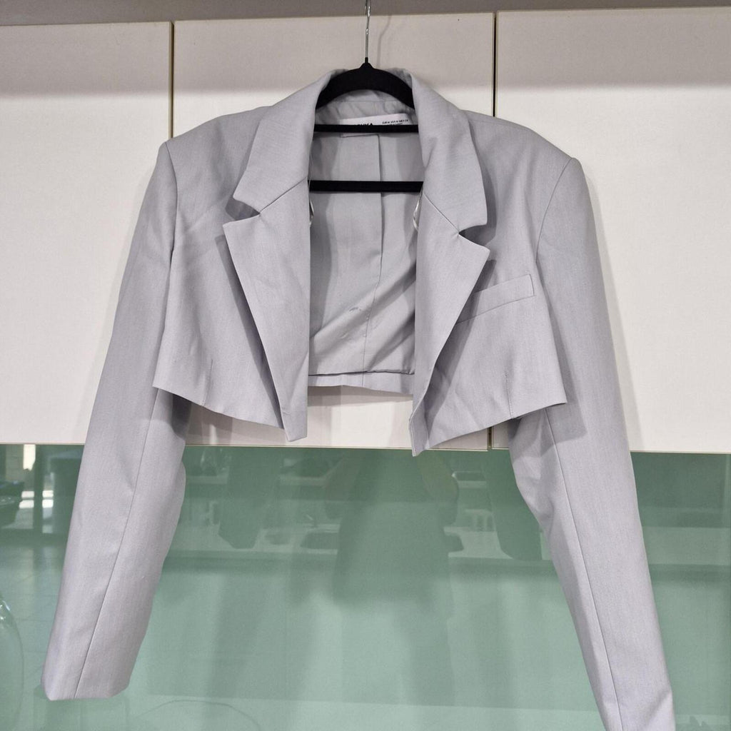 Bershka cropped blazer M
