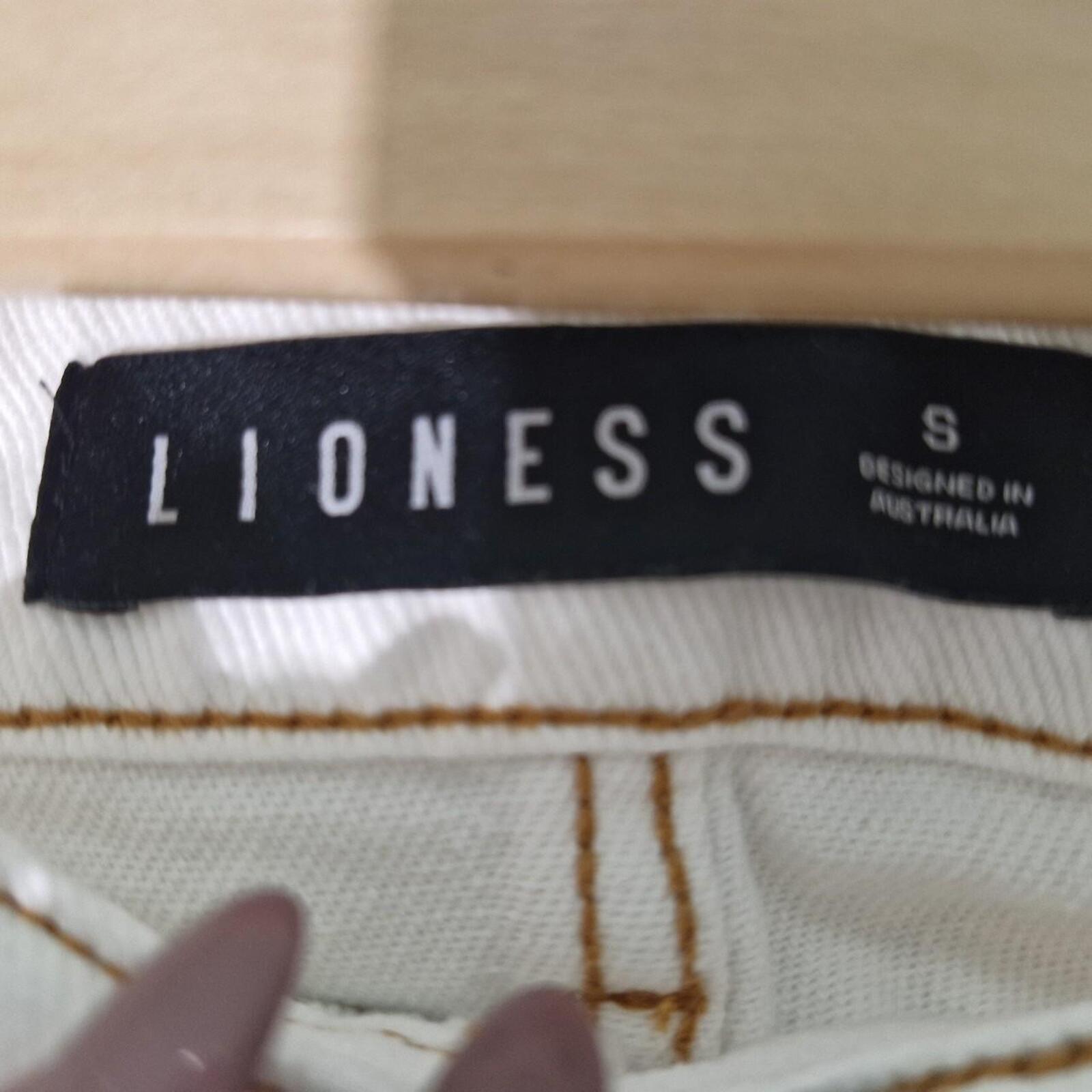 Lioness white denim skirt
