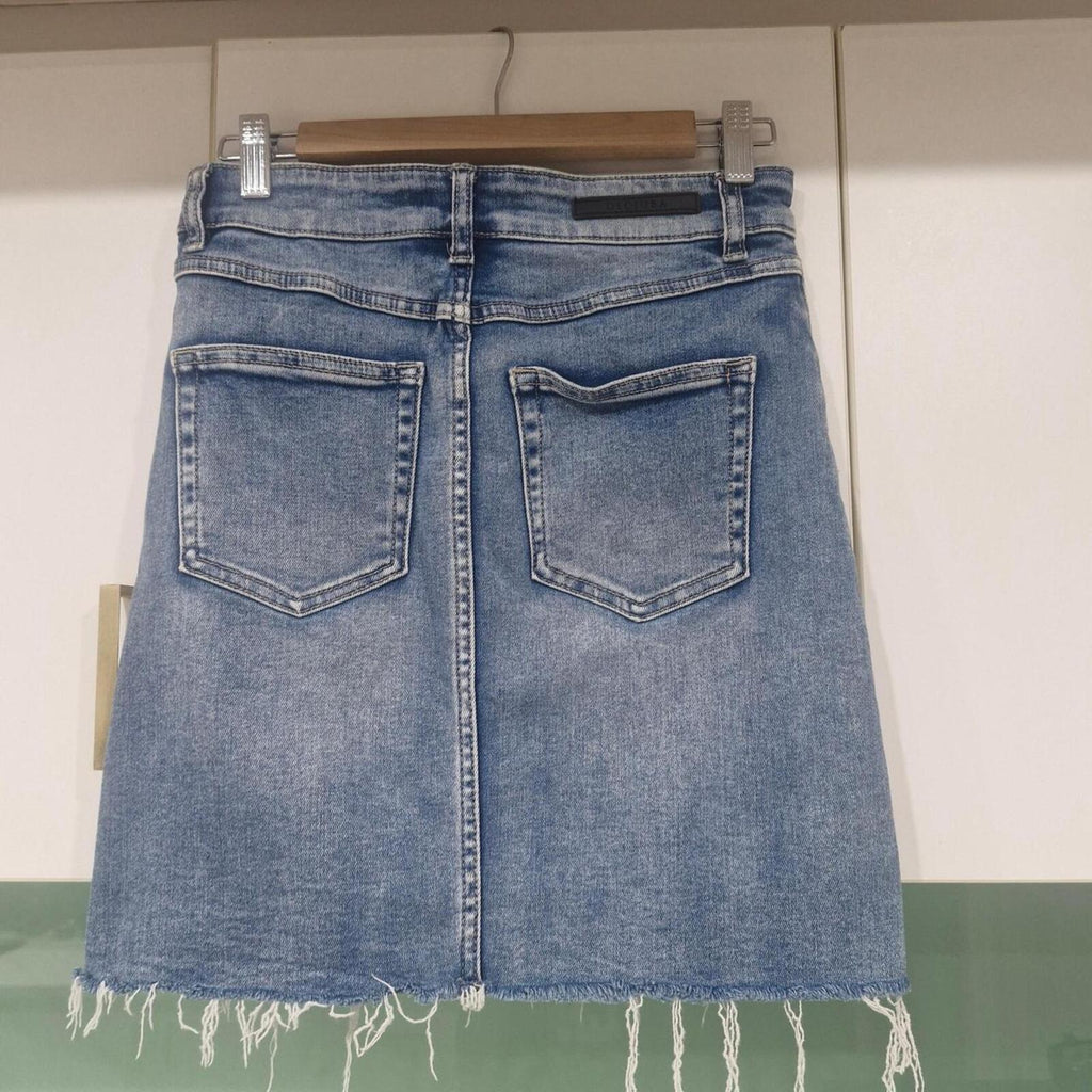 Decjuba Gina denim skirt with frayed hem 8