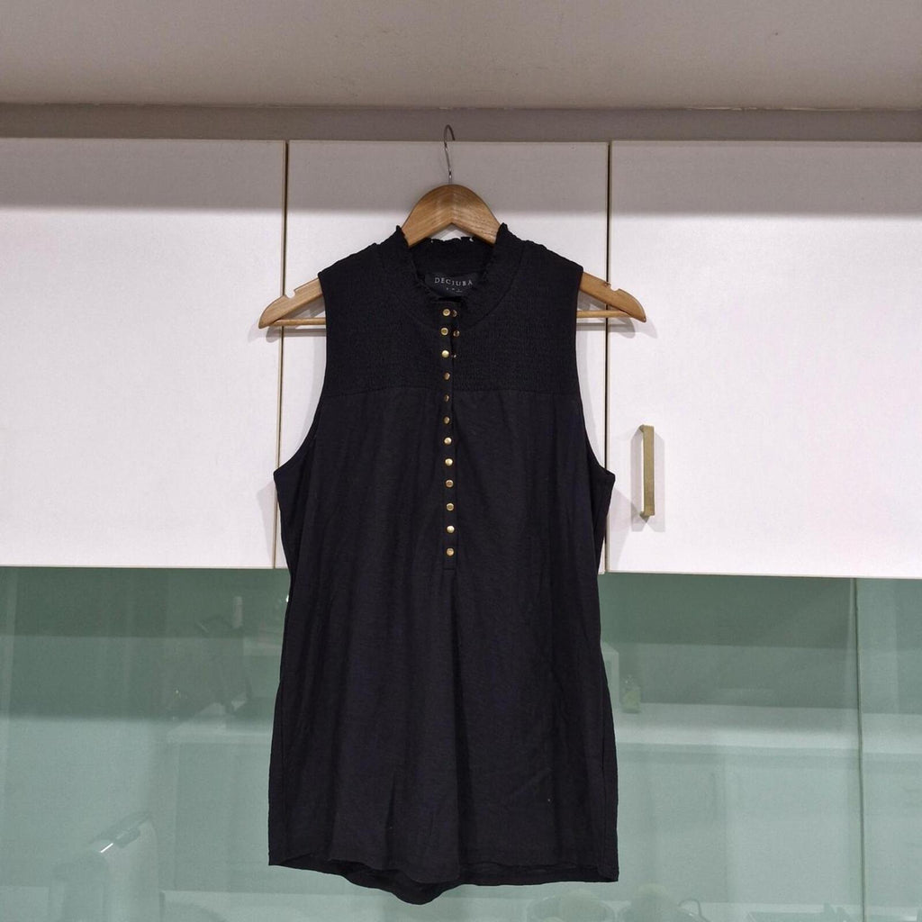 Decjuba Cotton Top With Gold Buttons L