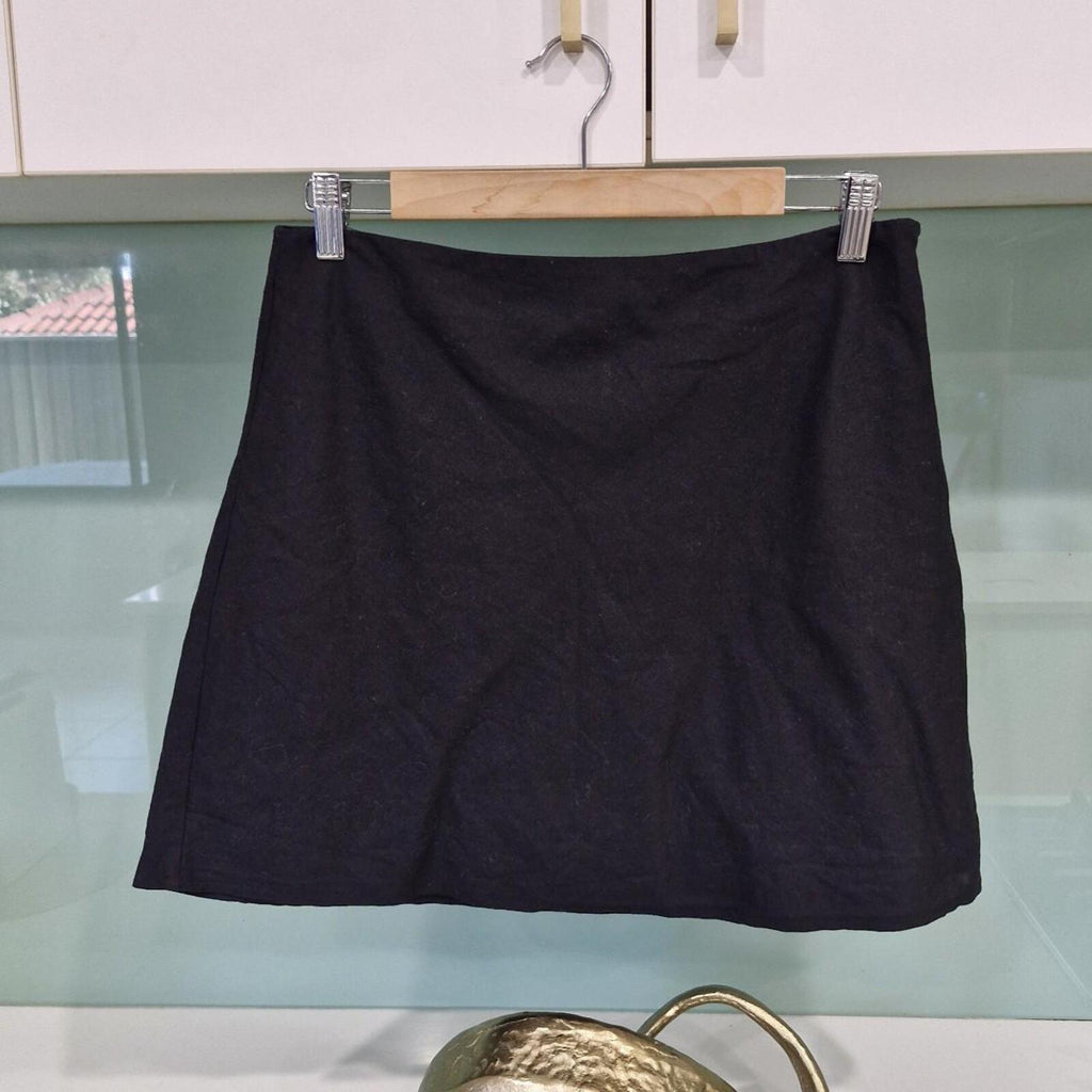 Subtitled Linen Skirt